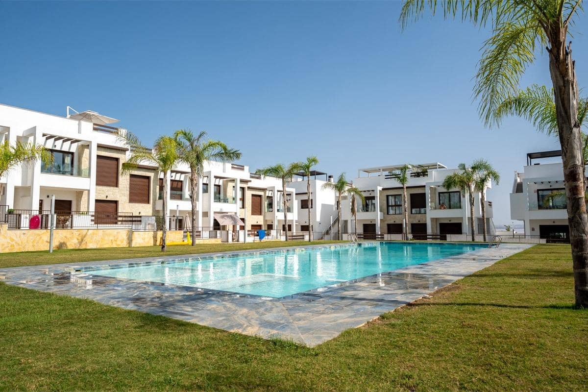 2 chambre Penthouse à vendre à Torrevieja - 345 000 € (Ref: 10024864)