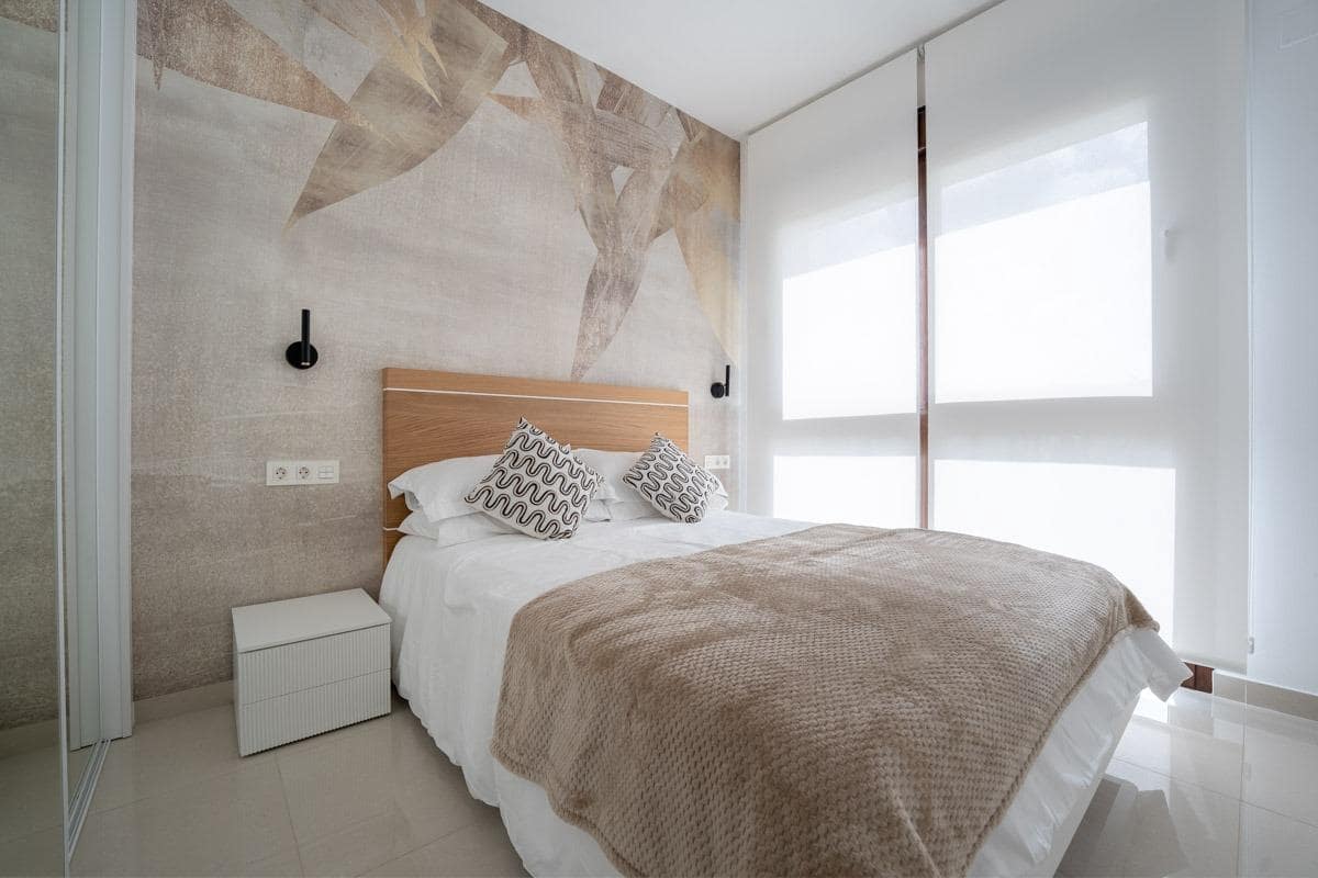 2 chambre Penthouse à vendre à Torrevieja - 345 000 € (Ref: 10024864)
