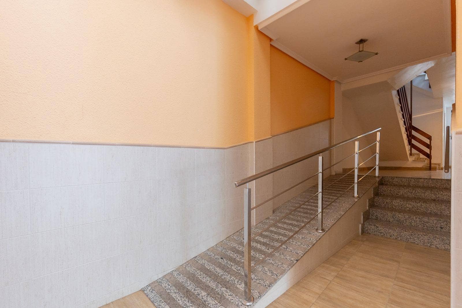 3 sypialnia Apartament na sprzedaż w Torrevieja - 160 000 € (Ref: 10024867)