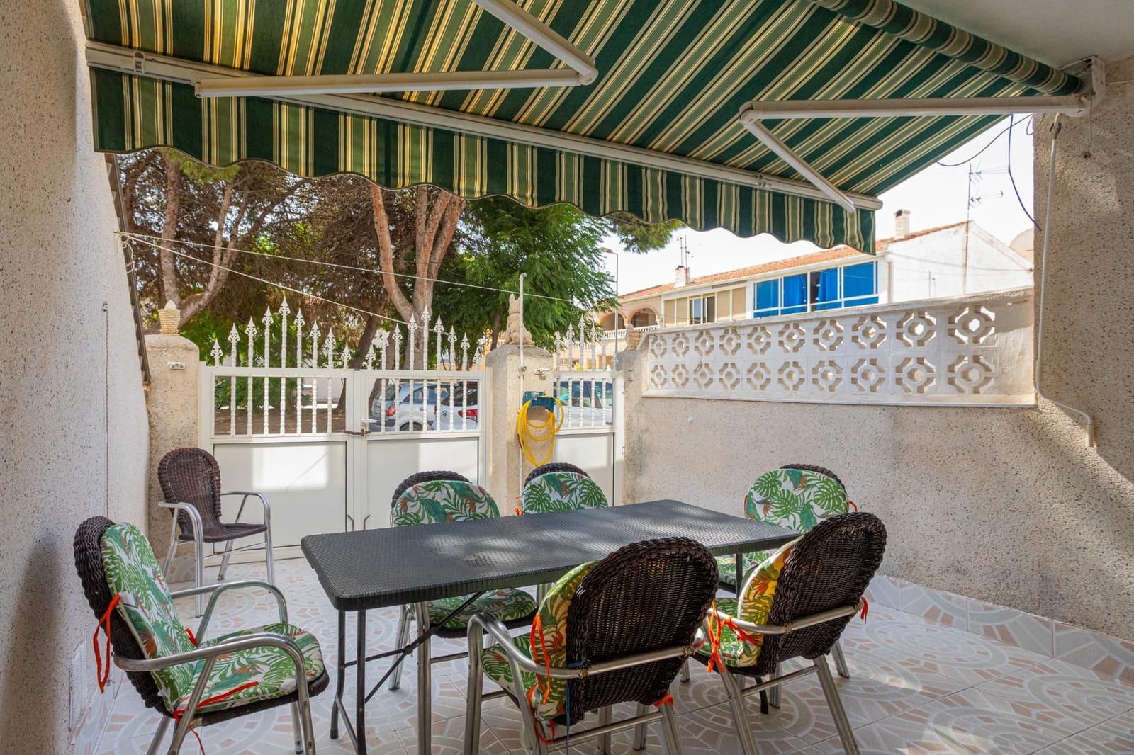 2 bedroom Bungalow for sale in Torrevieja - € 154,500 (Ref: 10024869)