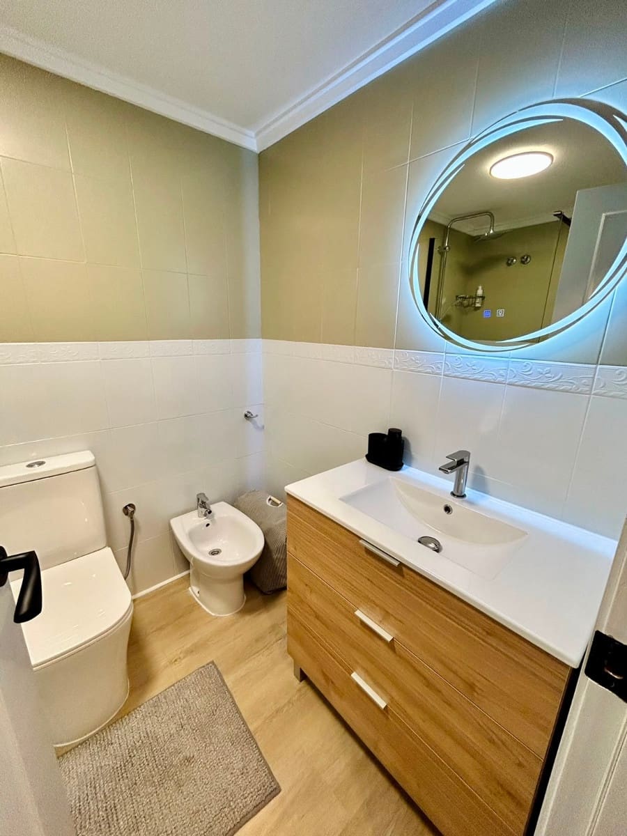 1 sovrum Lägenhet till salu i Torrevieja - 149 000 € (Ref: 10024870)