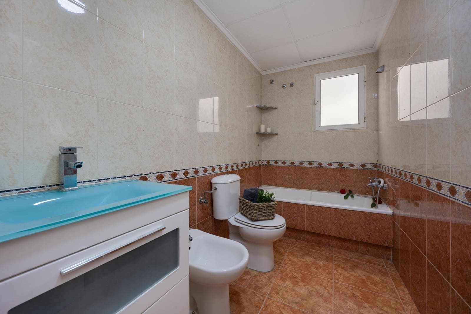 2 slaapkamer Appartement te koop in Torrevieja - € 139.900 (Ref: 10031137)
