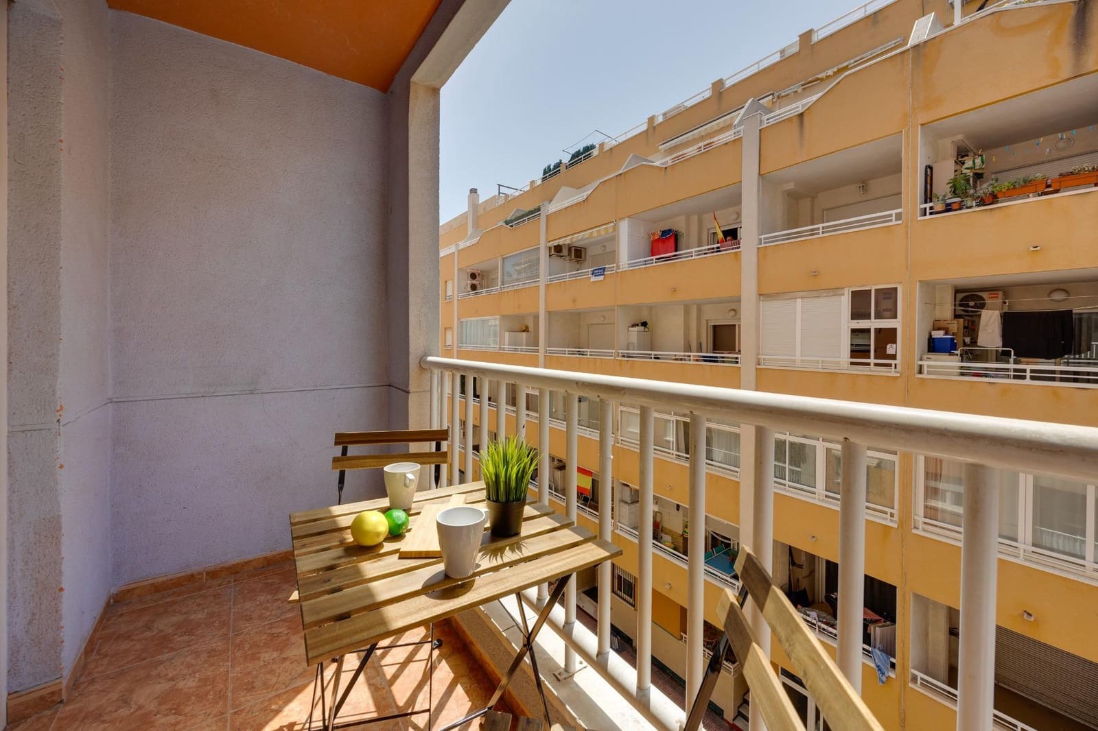 2 slaapkamer Appartement te koop in Torrevieja - € 139.900 (Ref: 10031137)