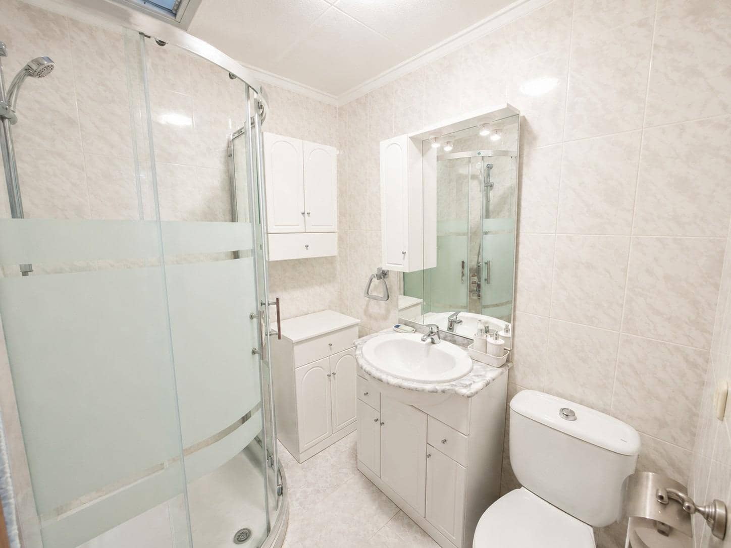 Bungalow de 2 habitaciones en Torrevieja en venta - 128.000 € (Ref: 10031139)