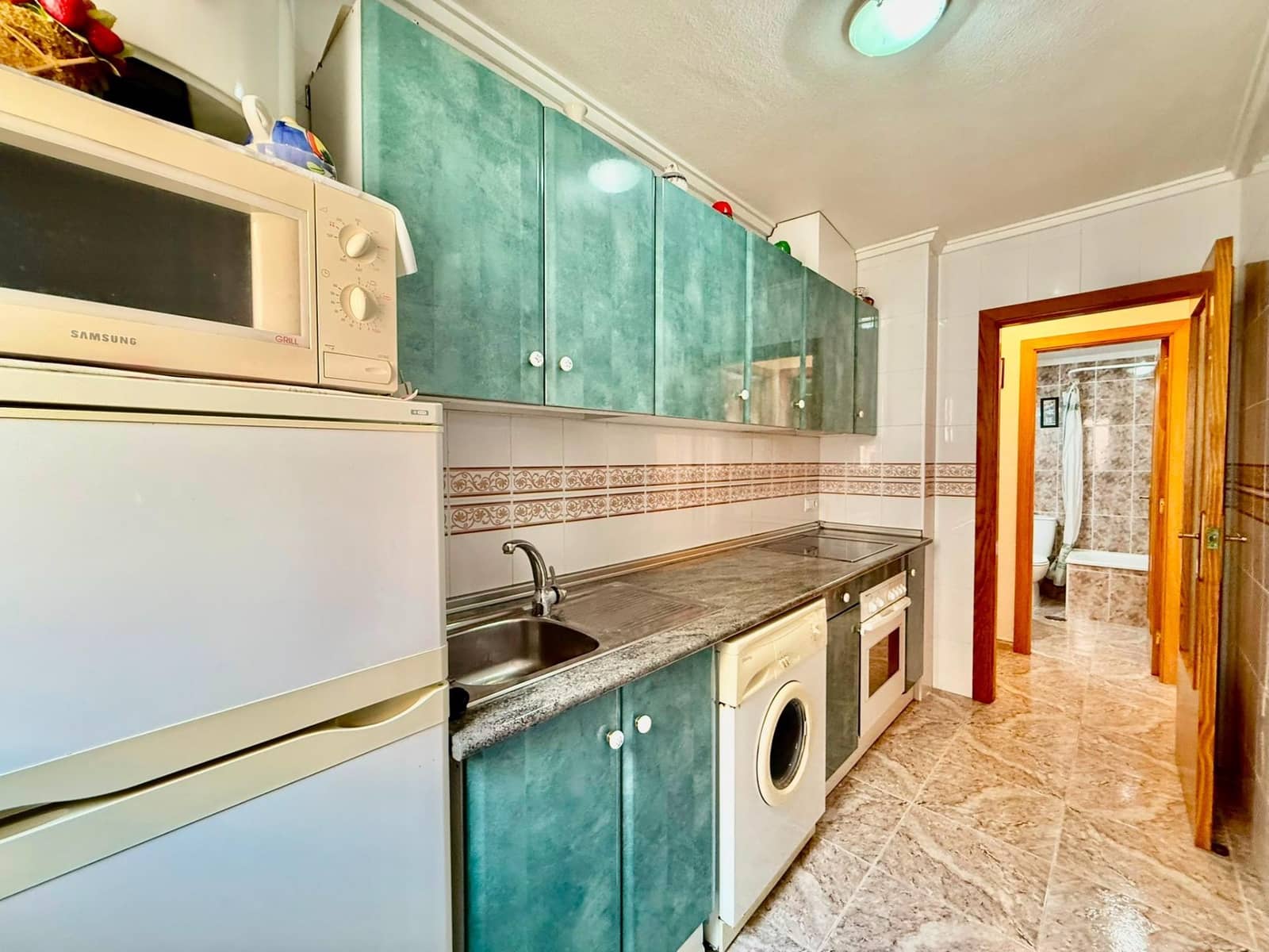 Apartamento de 2 habitaciones en Torrevieja en venta - 149.900 € (Ref: 10032549)