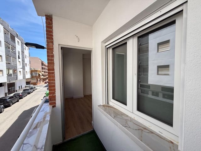 3 slaapkamer Appartement te koop in Centro - Muelle Pesquero, Torrevieja - € 130.000 (Ref: 10032562)