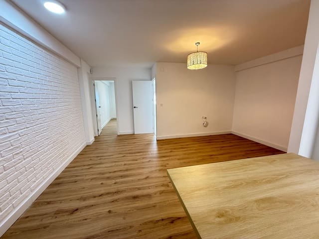 3 slaapkamer Appartement te koop in Centro - Muelle Pesquero, Torrevieja - € 130.000 (Ref: 10032562)