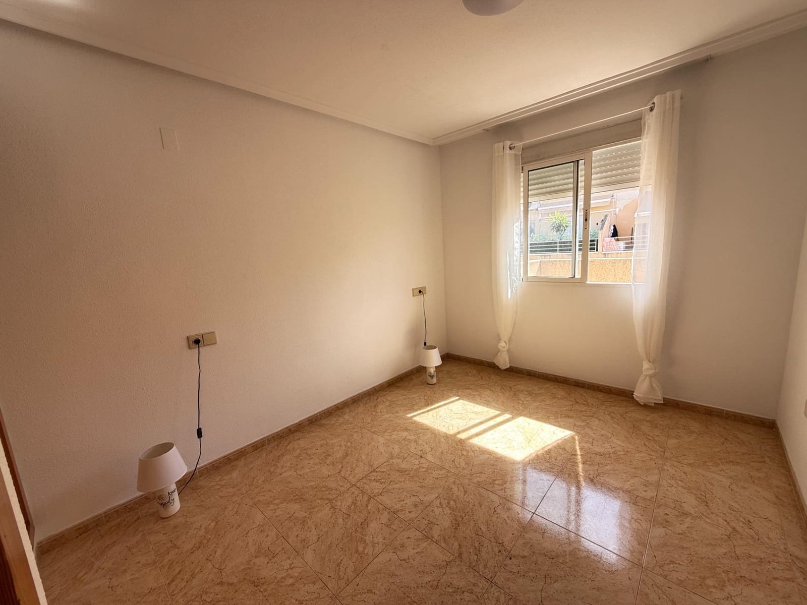 2 quarto Penthouse para venda em Torrevieja - 136 500 € (Ref: 10032563)