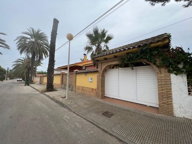 5 bedroom Villa for sale in Cabo Roig, Orihuela - € 760,000 (Ref: 10032579)