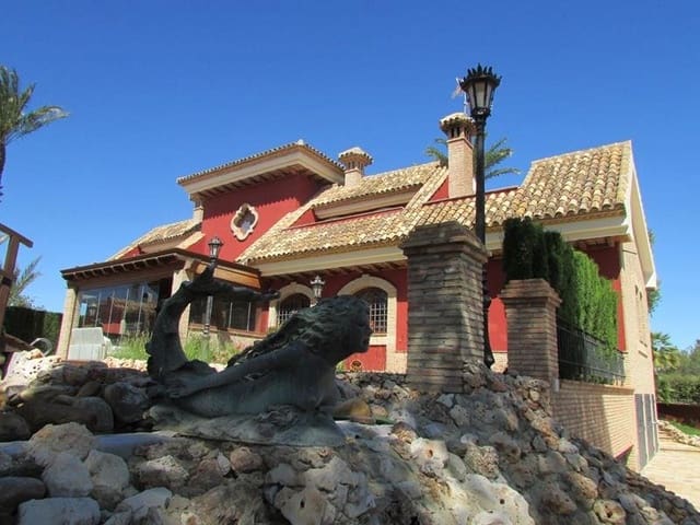 5 sovrum Villa till salu i Dehesa de Campoamor, Orihuela - 1 250 000 € (Ref: 10032580)