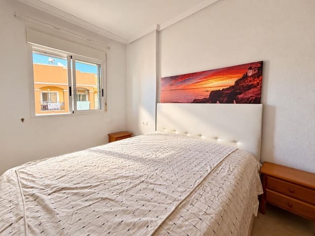 2 makuuhuone Kattohuoneisto myytävänä paikassa Torreblanca, Torrevieja - 199 000 € (Ref: 10032581)