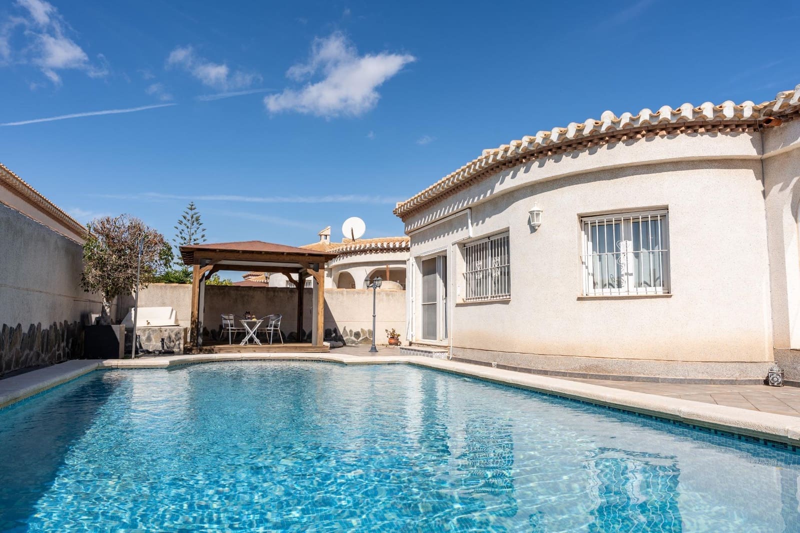 3 quarto Moradia para venda em Playa Flamenca - 560 000 € (Ref: 10032595)