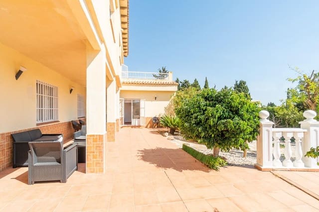 4 Zimmer Villa zu verkaufen in La Mata, Torrevieja - 859.000 € (Ref: 10032597)