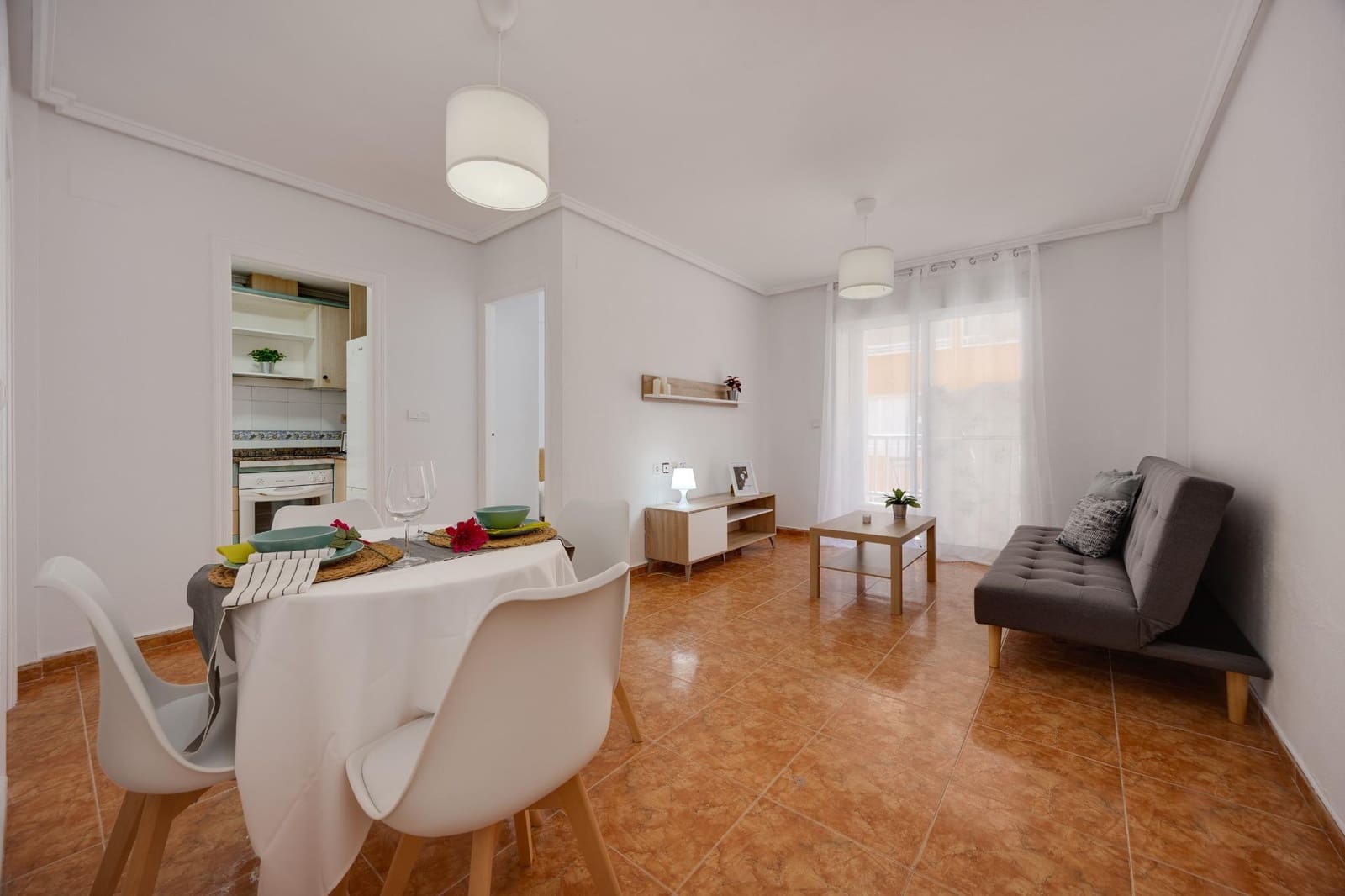 2 Zimmer Apartment zu verkaufen in Torrevieja - 139.900 € (Ref: 10032600)