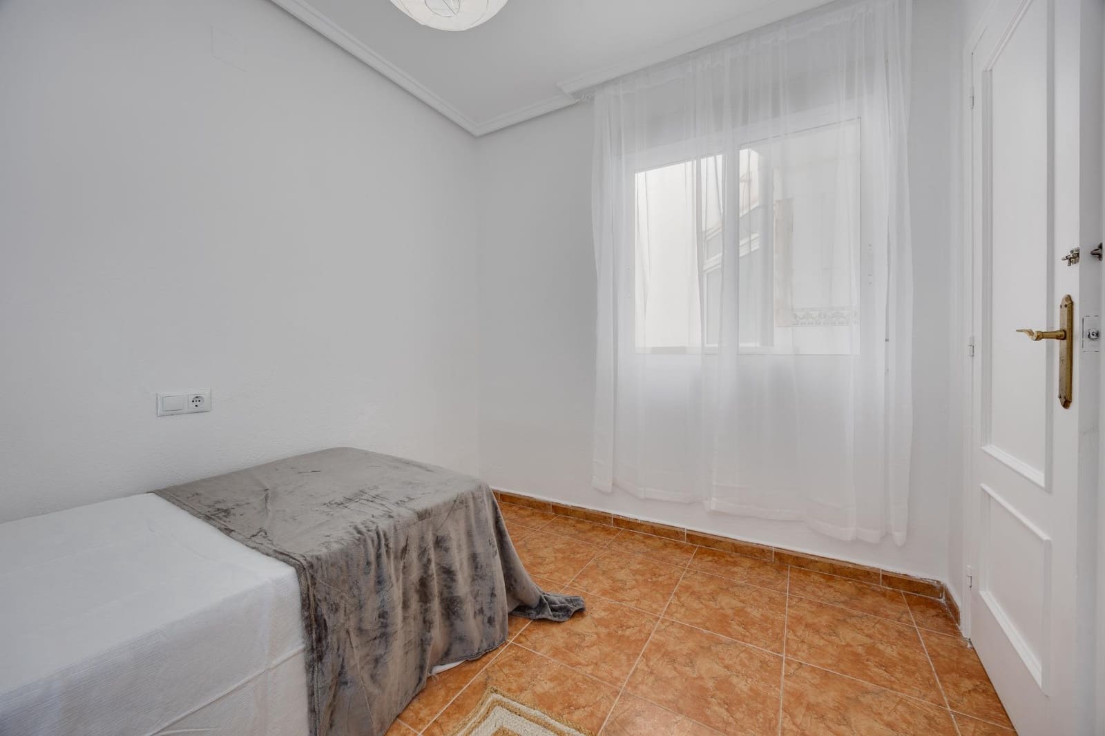 2 Zimmer Apartment zu verkaufen in Torrevieja - 139.900 € (Ref: 10032600)