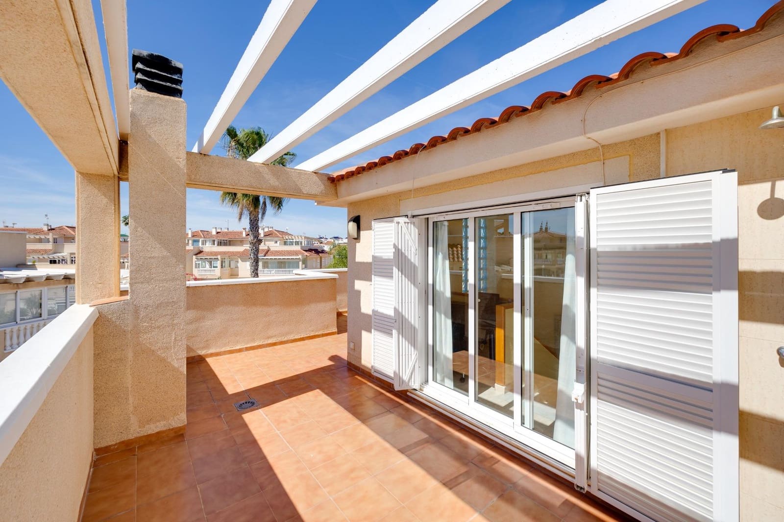 2 makuuhuone Omakotitalo myytävänä paikassa Orihuela Costa - 263 000 € (Ref: 10032608)