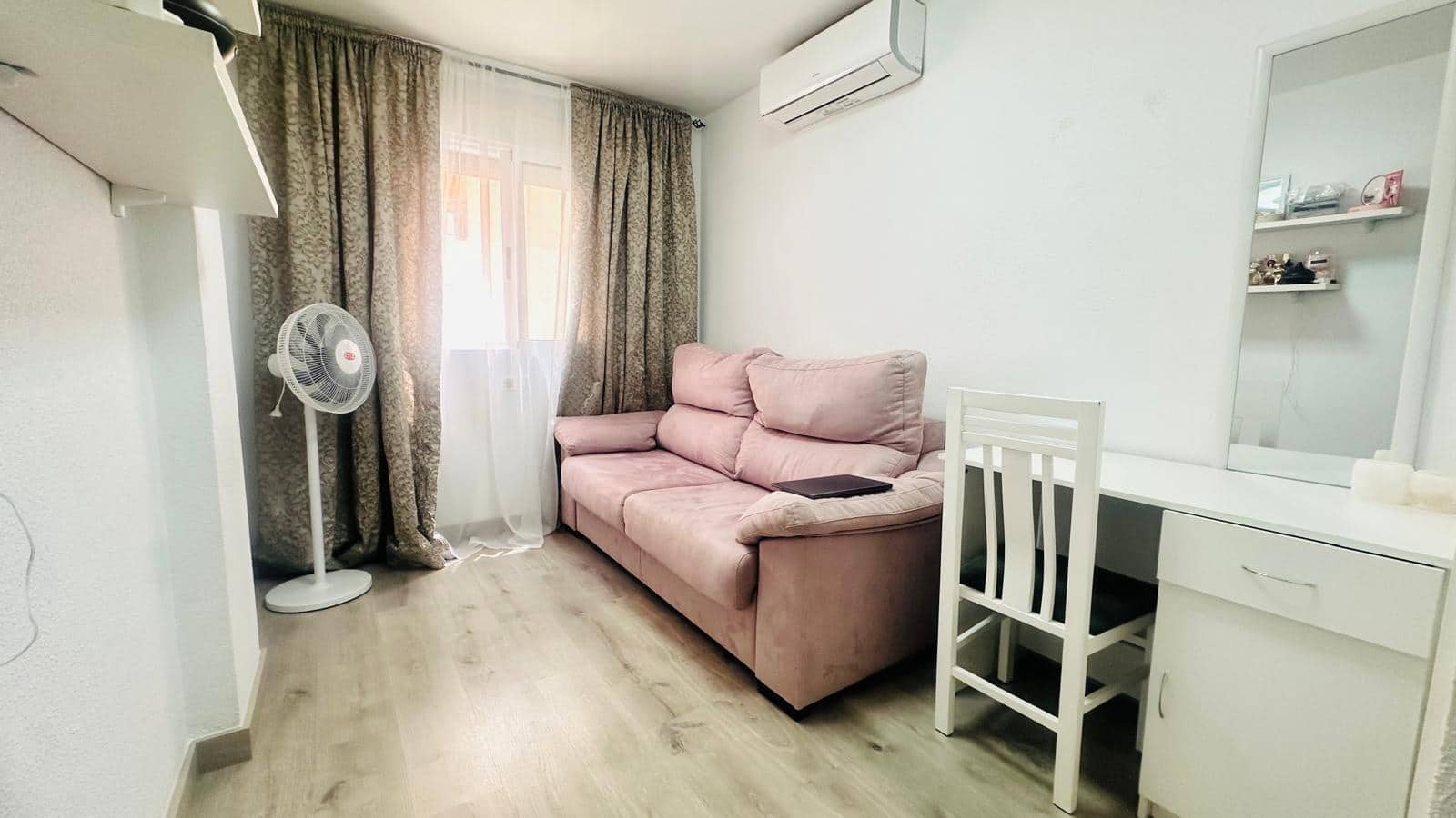 4 sypialnia Apartament na sprzedaż w Torrevieja - 210 000 € (Ref: 10032628)