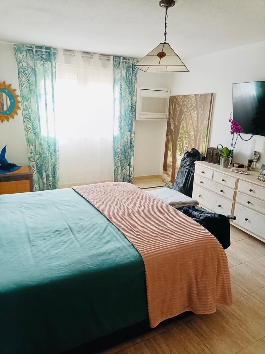 Apartamento de 3 habitaciones en Torrevieja en venta - 280.000 € (Ref: 10032629)