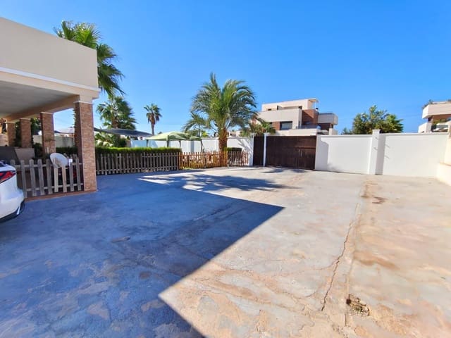 3 makuuhuone Huvila myytävänä paikassa El Chaparral - La Siesta - La Torreta, Torrevieja - 410 000 € (Ref: 10032639)