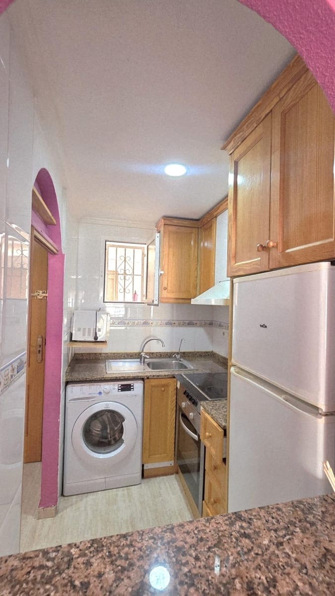 2 quarto Apartamento para venda em Torrevieja - 130 000 € (Ref: 10032654)
