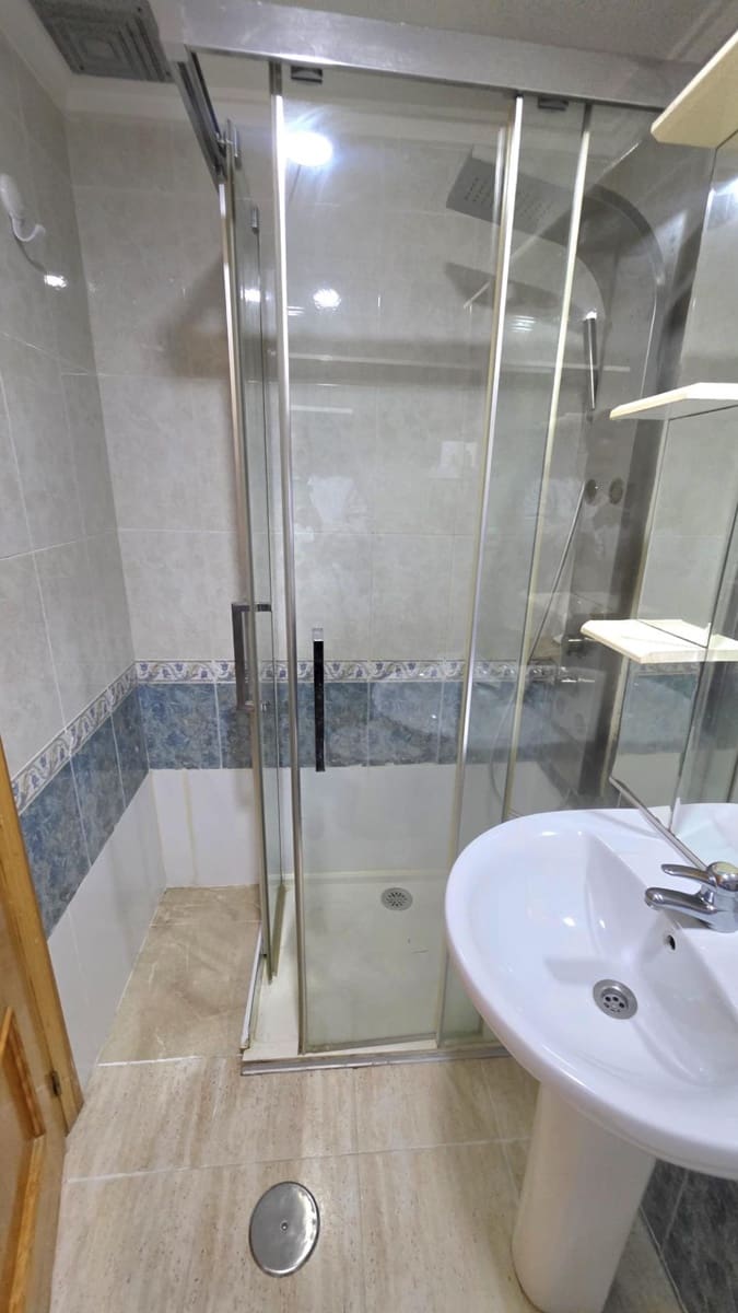 2 quarto Apartamento para venda em Torrevieja - 130 000 € (Ref: 10032654)