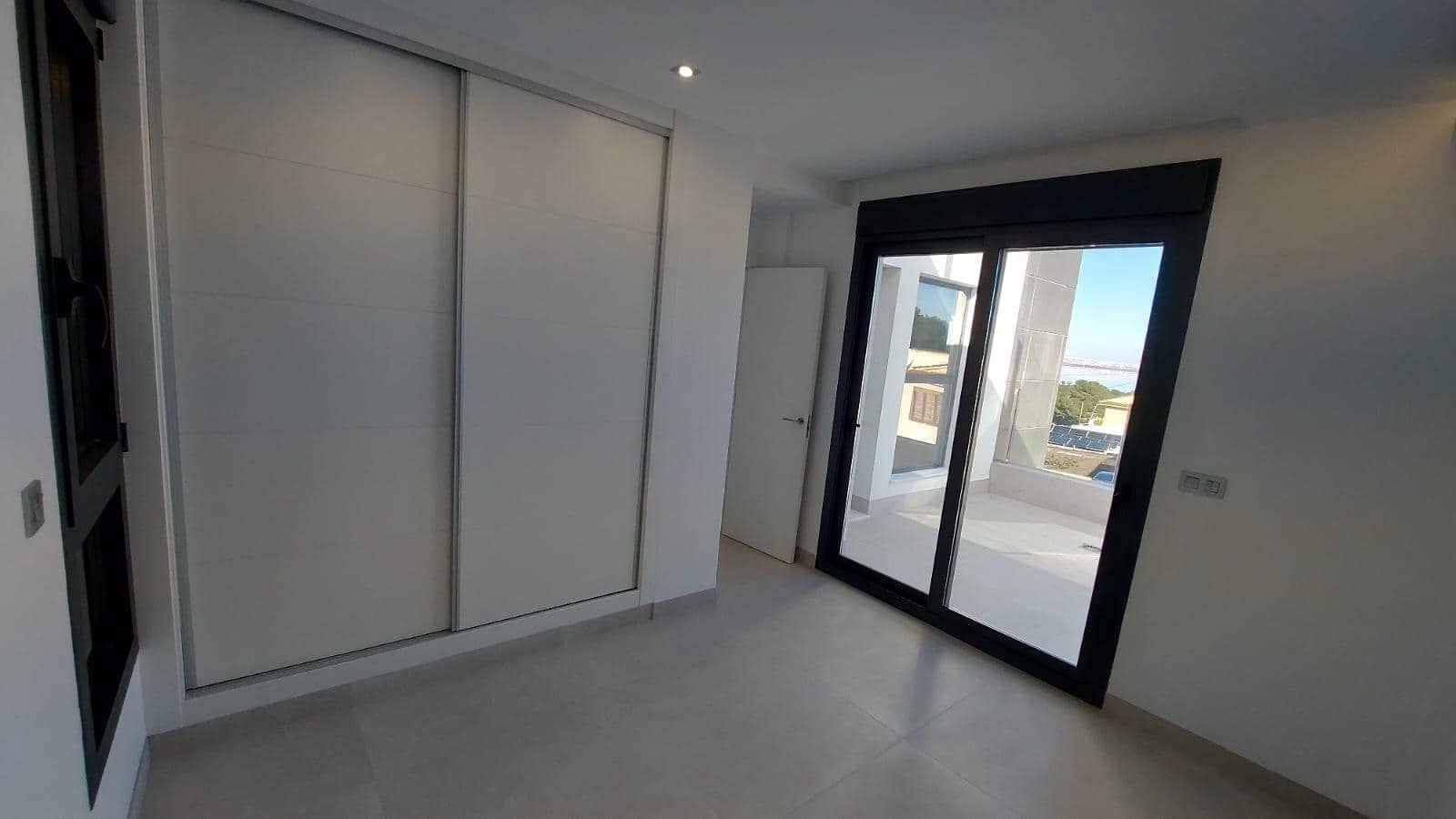 3 makuuhuone Huvila myytävänä paikassa Los Balcones - 650 000 € (Ref: 10032663)