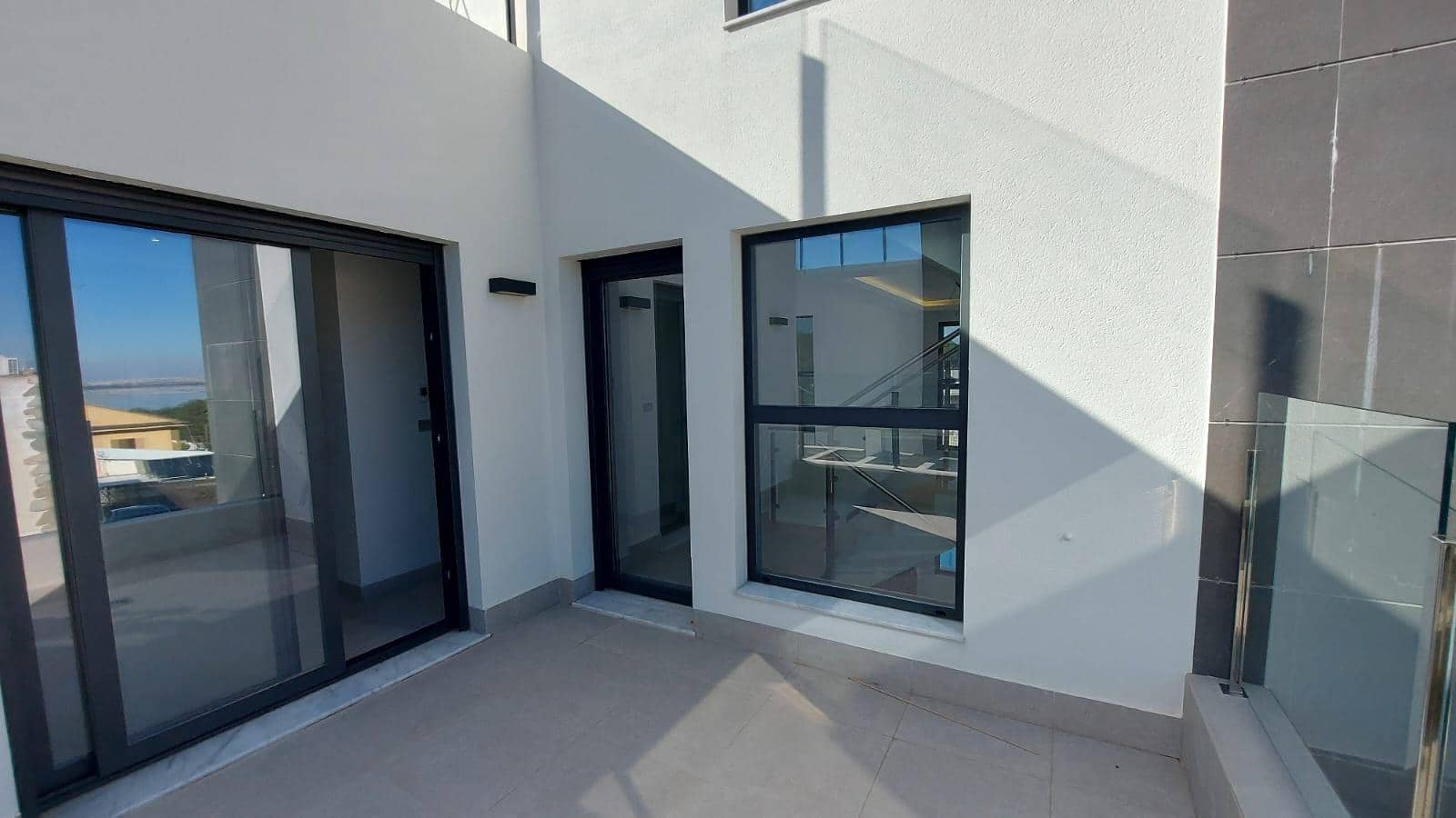 3 makuuhuone Huvila myytävänä paikassa Los Balcones - 650 000 € (Ref: 10032663)