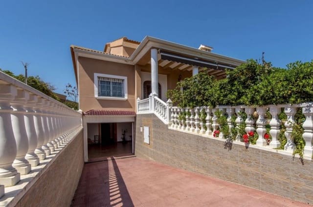 6 sypialnia Willa na sprzedaż w La Mata, Torrevieja - 950 000 € (Ref: 10032664)