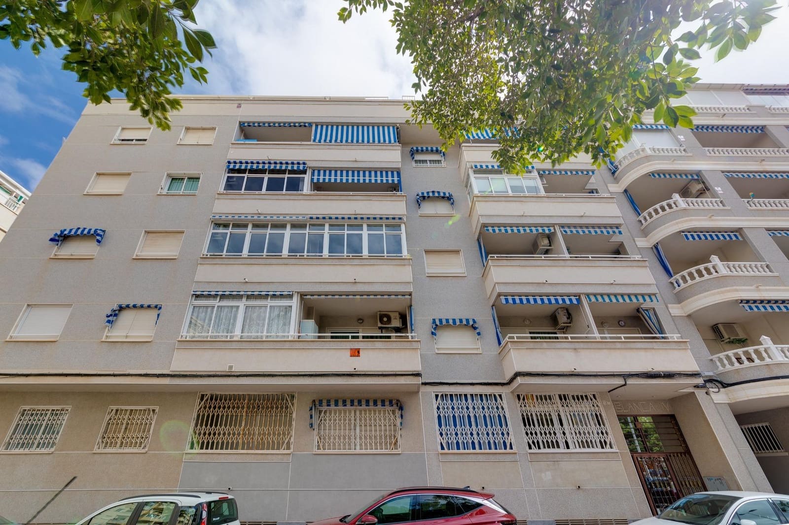 2 Zimmer Apartment zu verkaufen in Torrevieja - 149.900 € (Ref: 10032680)