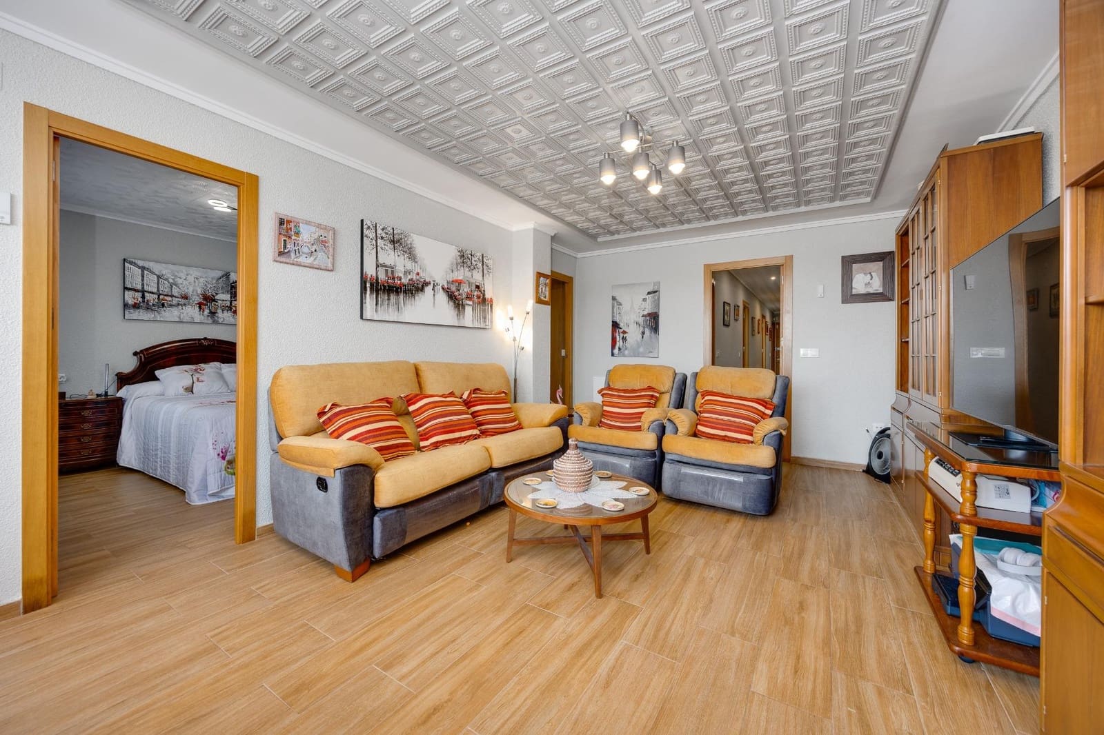 Apartamento de 3 habitaciones en Torrevieja en venta - 199.900 € (Ref: 10032683)