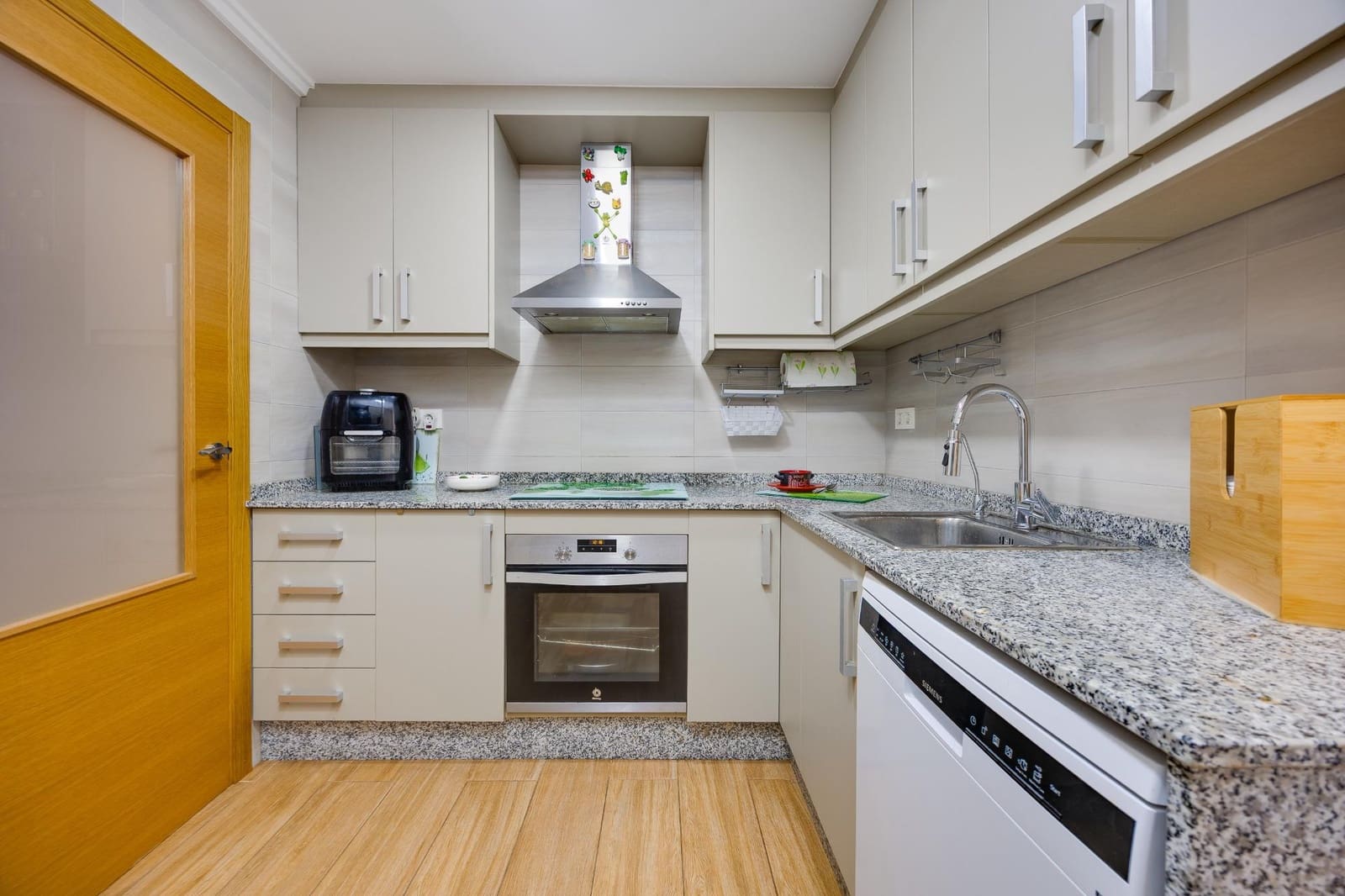 Apartamento de 3 habitaciones en Torrevieja en venta - 199.900 € (Ref: 10032683)