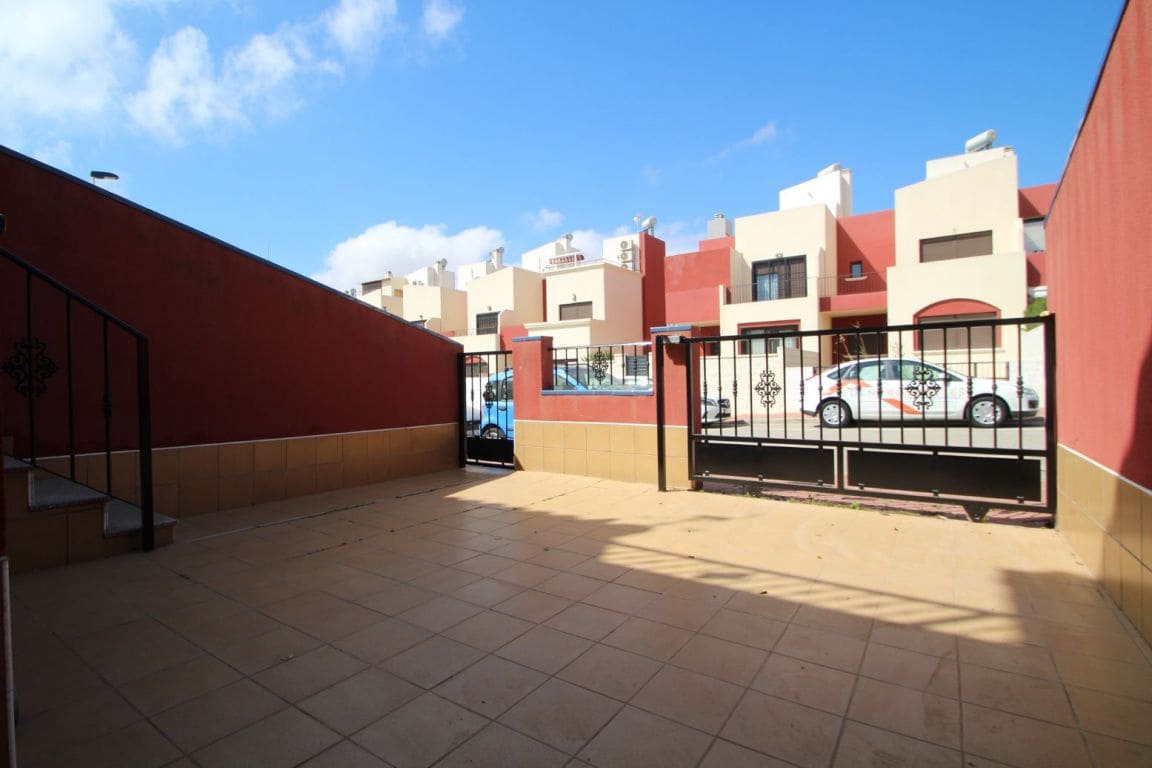 3 slaapkamer Huis te koop in Aguas Nuevas - € 189.000 (Ref: 10032686)