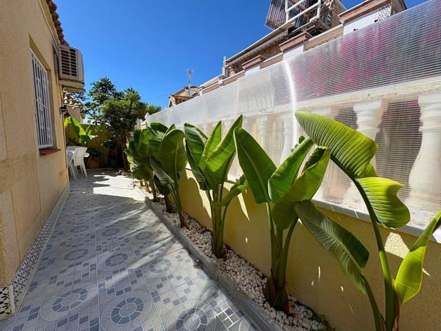 2 soverom Hus til salgs i El Chaparral - La Siesta - La Torreta, Torrevieja med svømmebasseng - € 157 000 (Ref: 10032690)