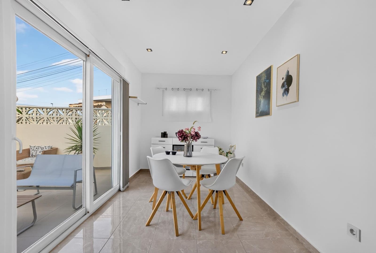 2 soverom Leilighet til salgs i Torrevieja - € 185 700 (Ref: 10032692)