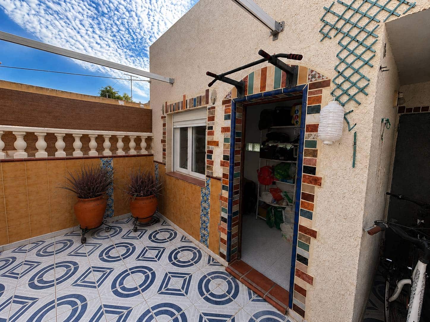Apartamento de 3 habitaciones en Torrevieja en venta - 193.000 € (Ref: 10032708)