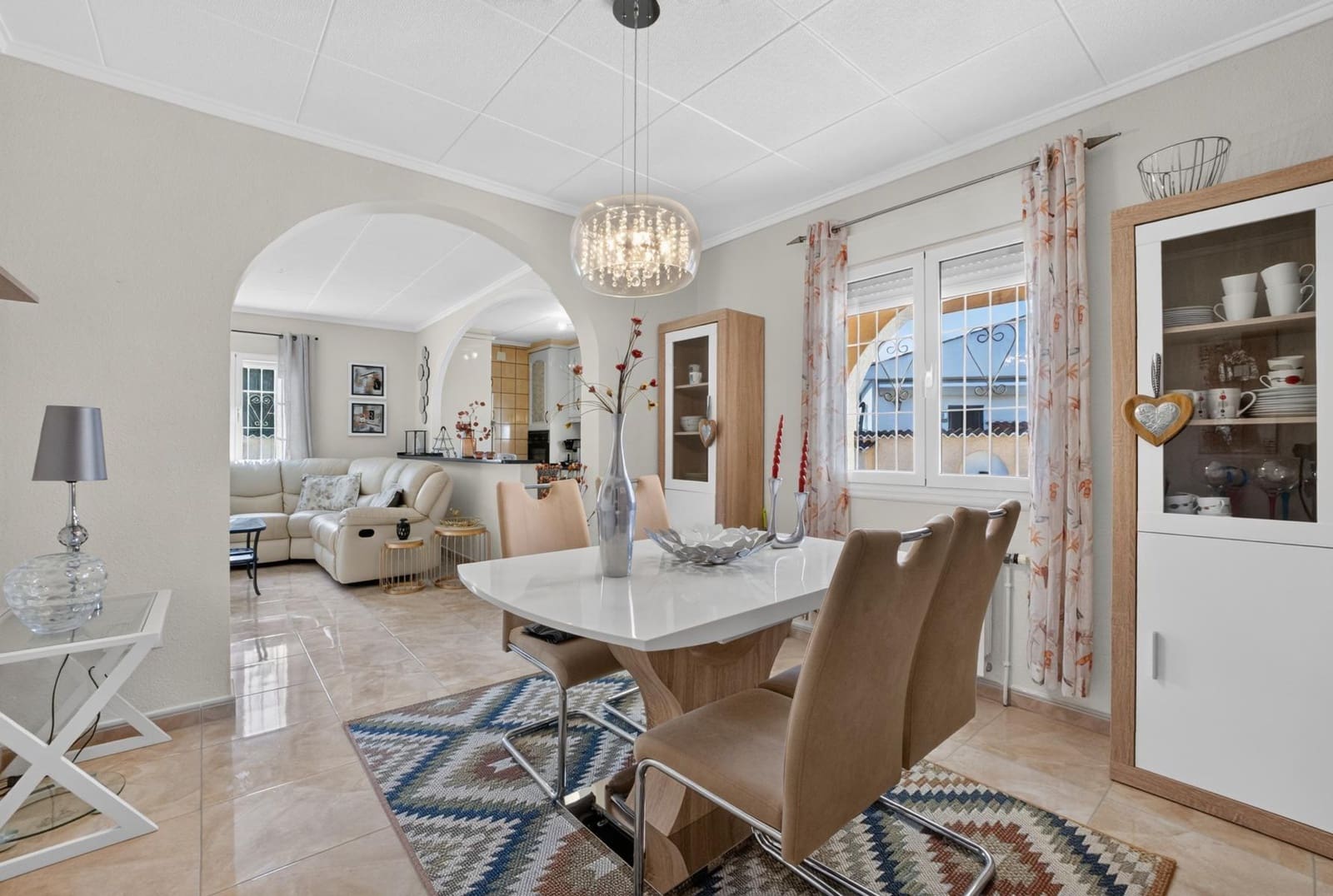 3 makuuhuone Huvila myytävänä paikassa San Luis - 359 000 € (Ref: 10032718)