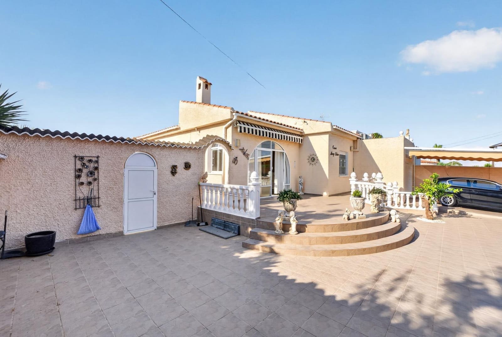 3 makuuhuone Huvila myytävänä paikassa San Luis - 359 000 € (Ref: 10032718)