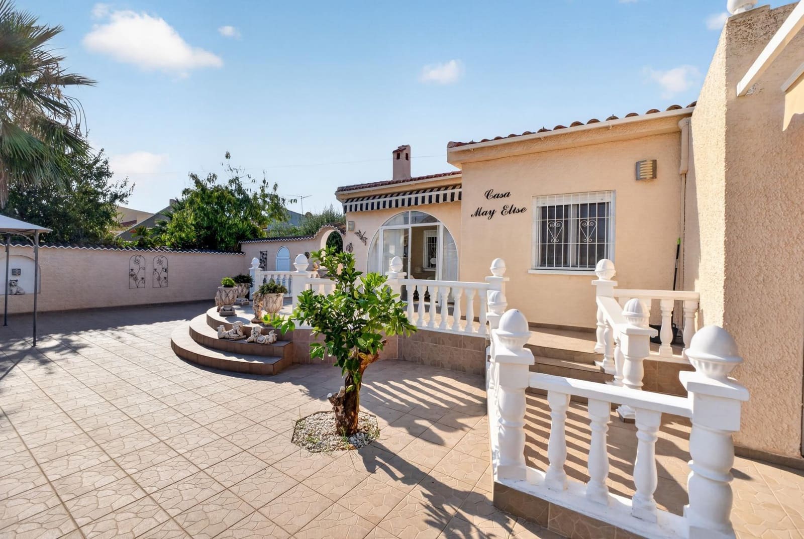 3 makuuhuone Huvila myytävänä paikassa San Luis - 359 000 € (Ref: 10032718)