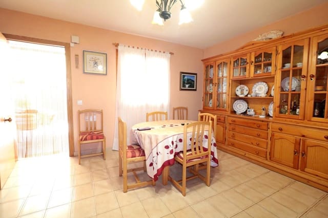 Casa de 3 habitaciones en Playa de los Náufragos, Torrevieja en venta - 235.000 € (Ref: 10032720)