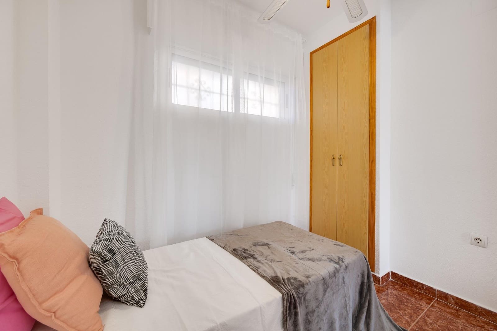 2 soveværelse Lejlighed til salg i Torrevieja - € 137.900 (Ref: 10032731)
