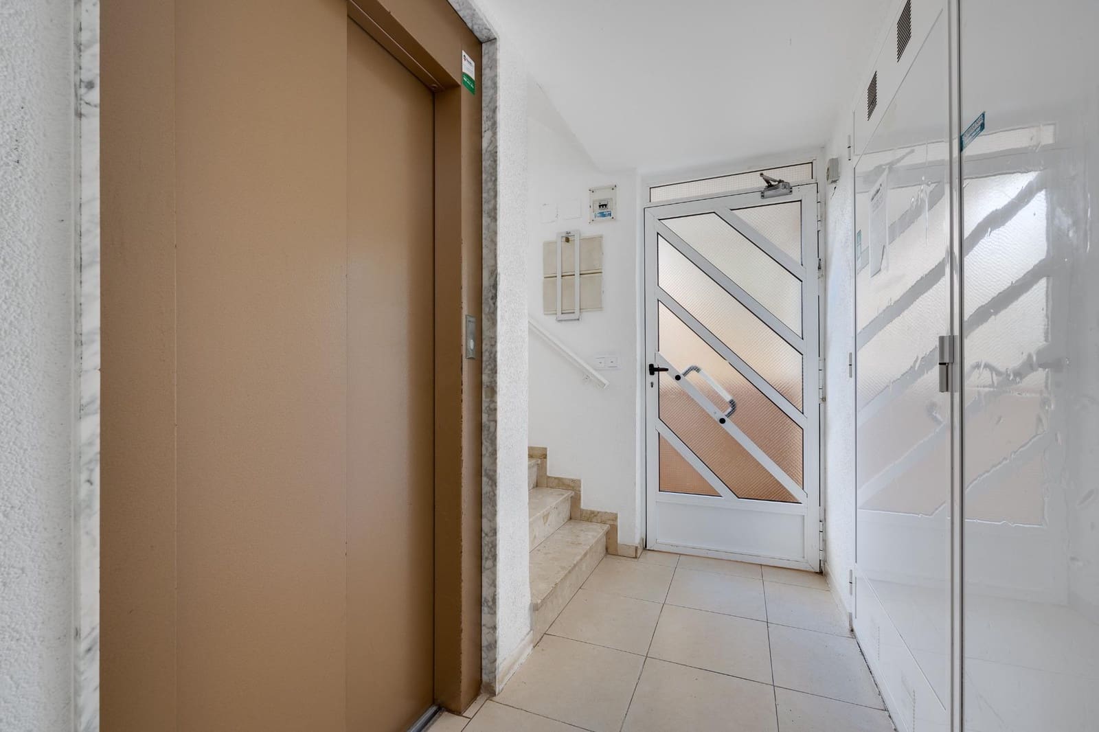 2 soveværelse Lejlighed til salg i Torrevieja - € 137.900 (Ref: 10032731)