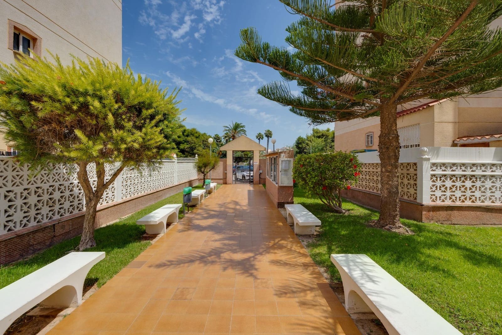 2 soveværelse Lejlighed til salg i Torrevieja - € 137.900 (Ref: 10032731)
