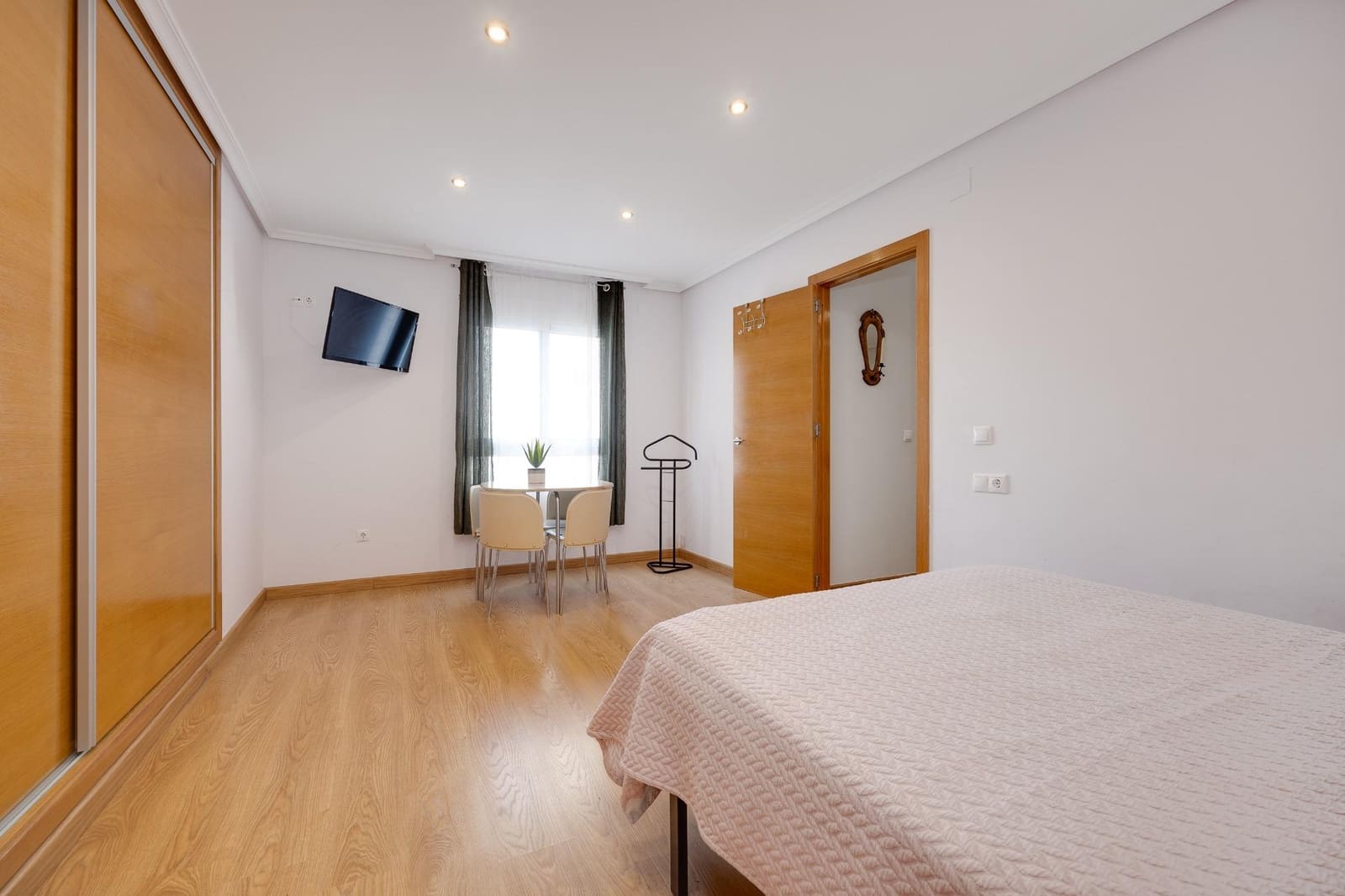 2 sovrum Lägenhet till salu i Torrevieja - 159 900 € (Ref: 10032738)