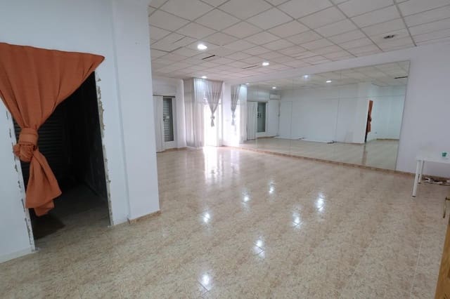1 quarto Comercial para venda em Parque de las Naciones, Torrevieja - 125 000 € (Ref: 10032758)