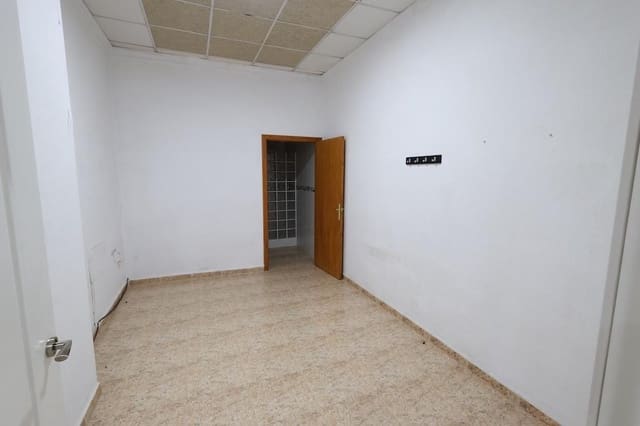 1 quarto Comercial para venda em Parque de las Naciones, Torrevieja - 125 000 € (Ref: 10032758)