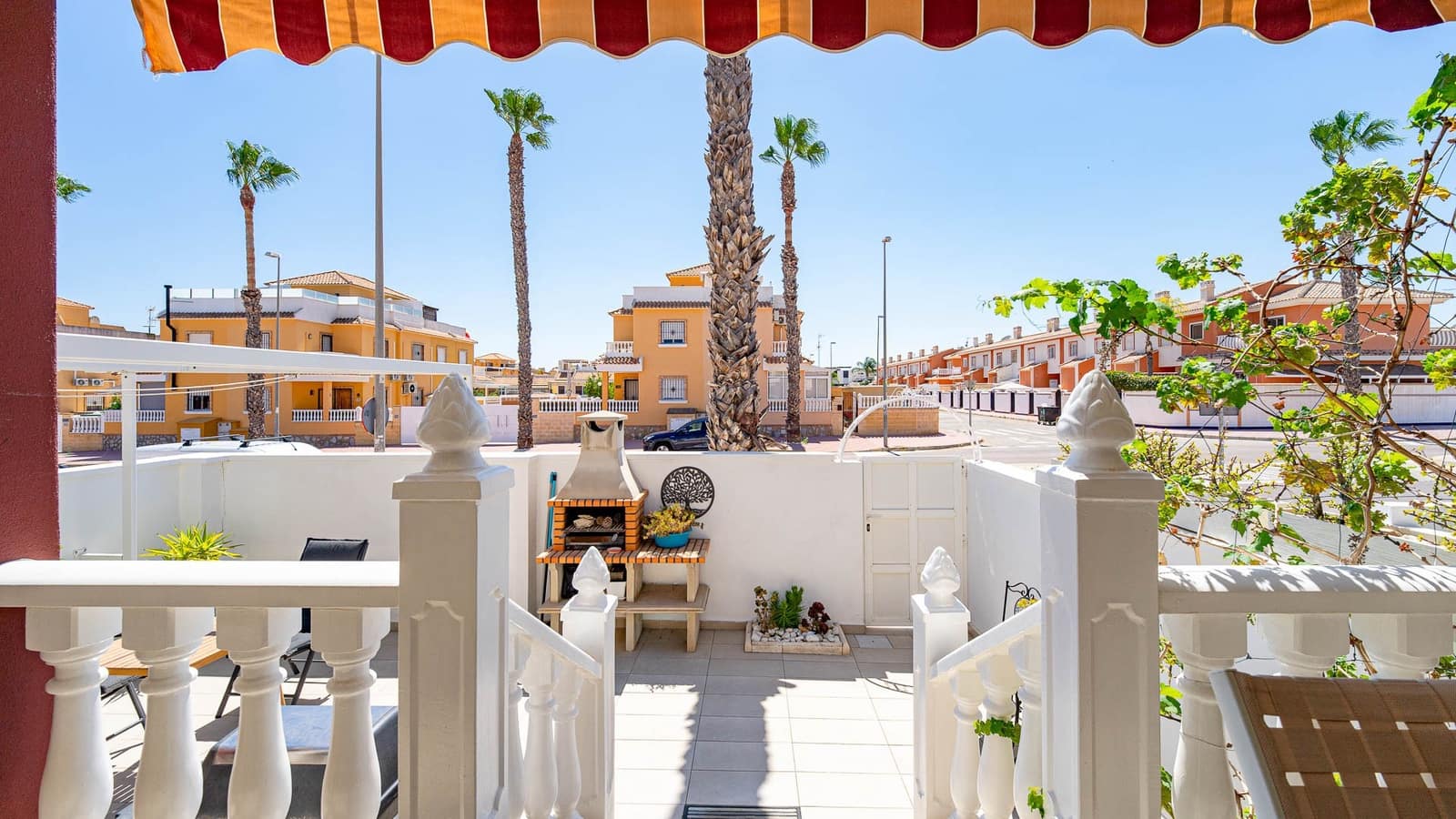 3 bedroom Townhouse for sale in Dona Pepa - € 285,000 (Ref: 10032766)