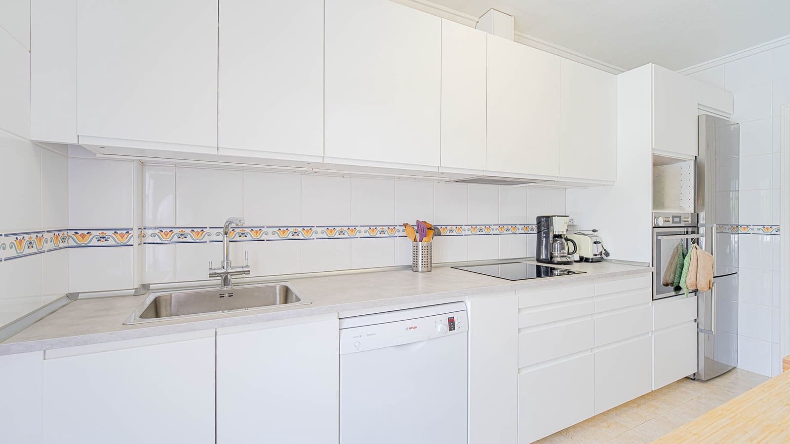3 bedroom Townhouse for sale in Dona Pepa - € 285,000 (Ref: 10032766)