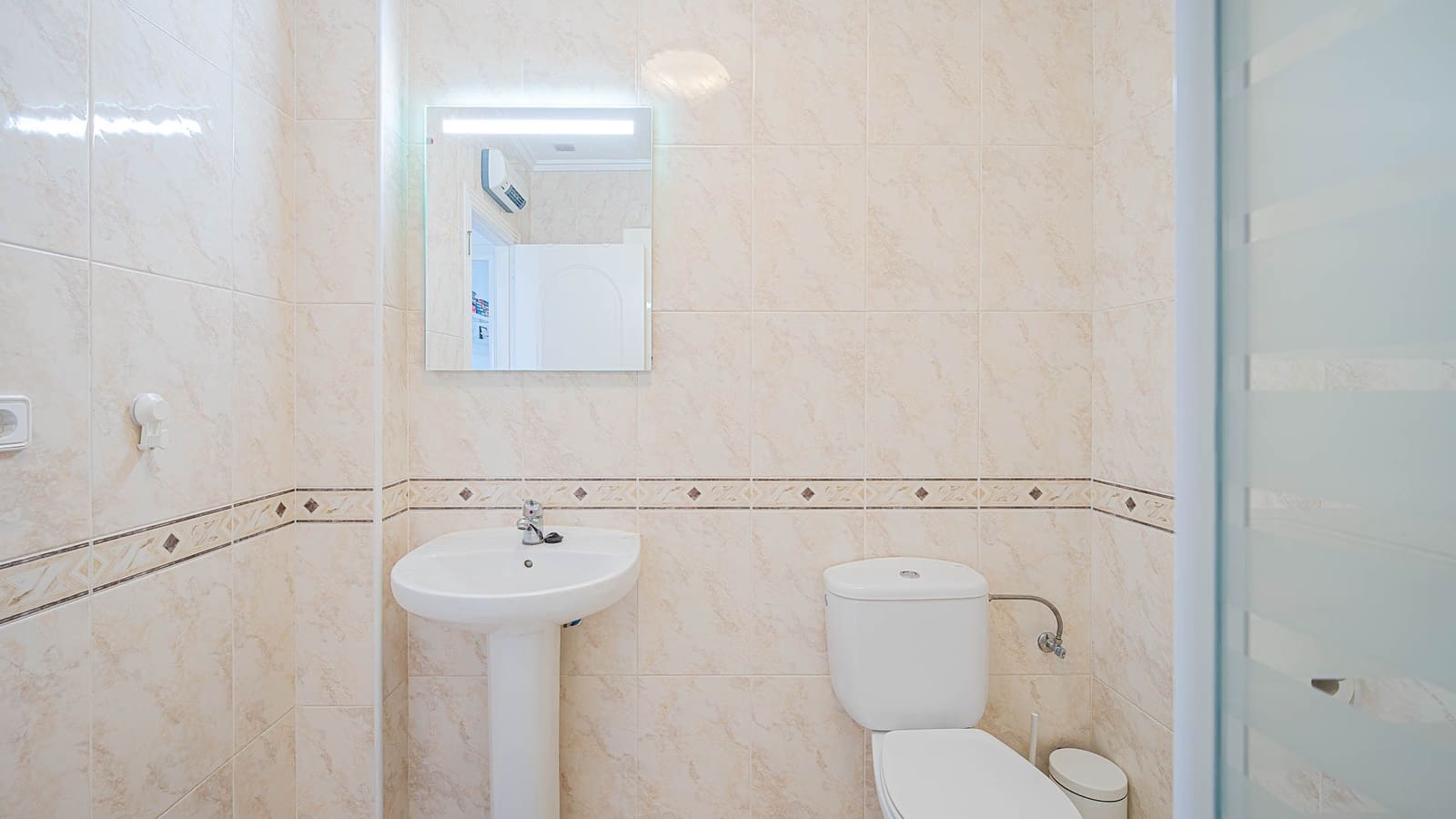 3 bedroom Townhouse for sale in Dona Pepa - € 285,000 (Ref: 10032766)