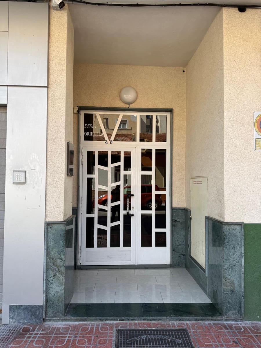 2 slaapkamer Appartement te koop in Torrevieja - € 145.000 (Ref: 10032769)