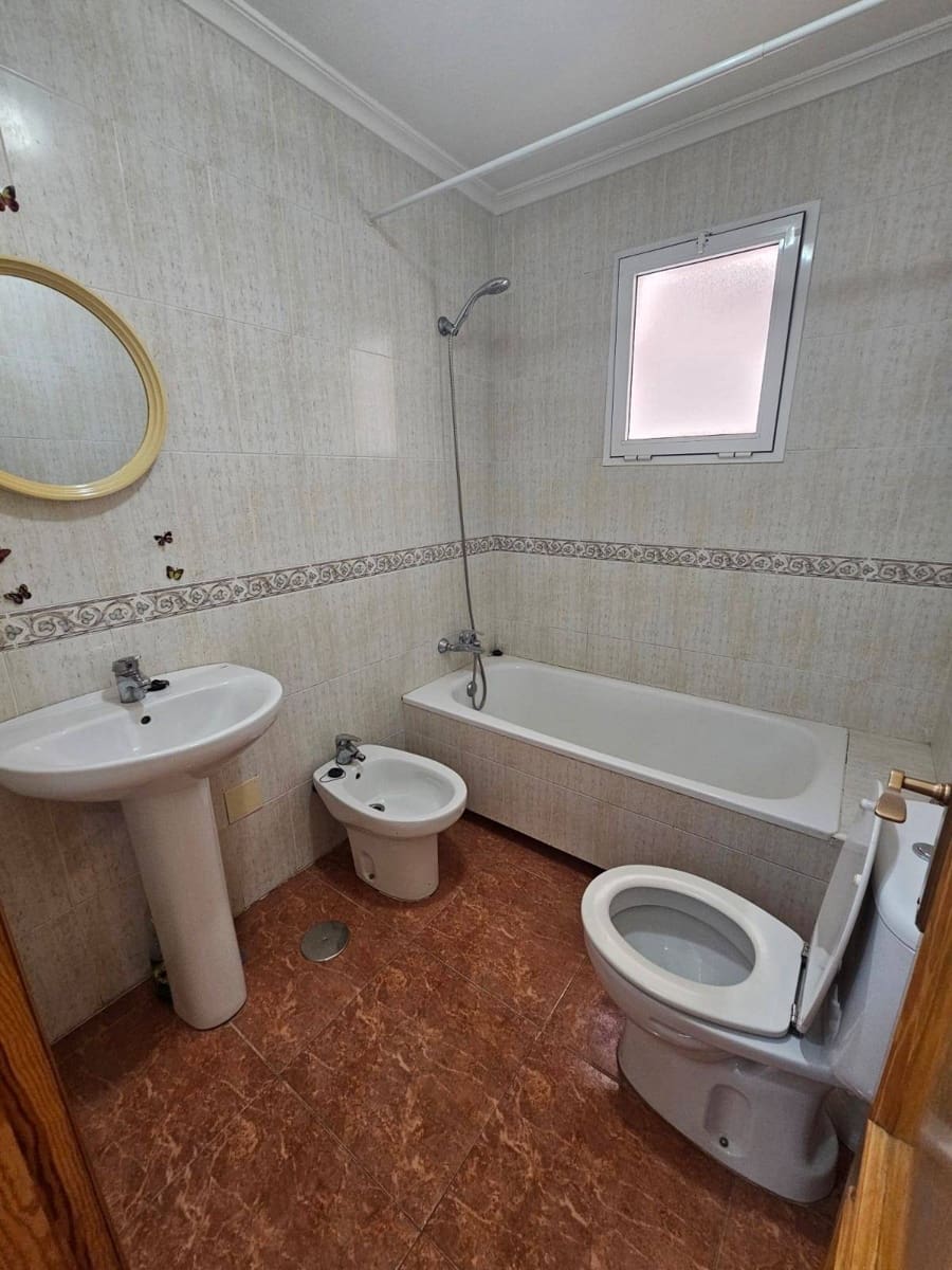 2 slaapkamer Appartement te koop in Torrevieja - € 145.000 (Ref: 10032769)